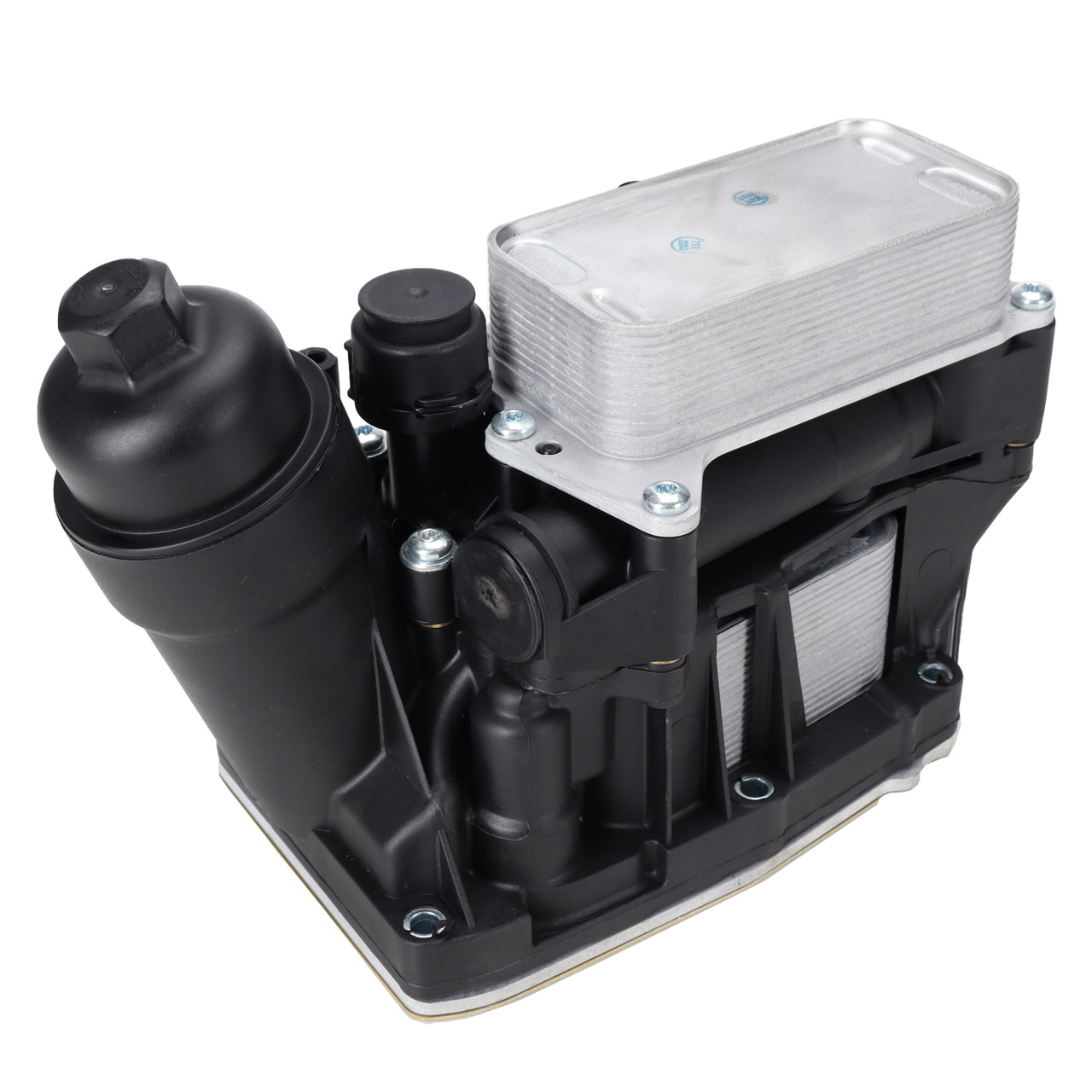 İTHAL 11428507697 | F10 Kasa 520d N47 Motor Yağ Filtre Kütüğü Komple Soğutucu Üzerinde